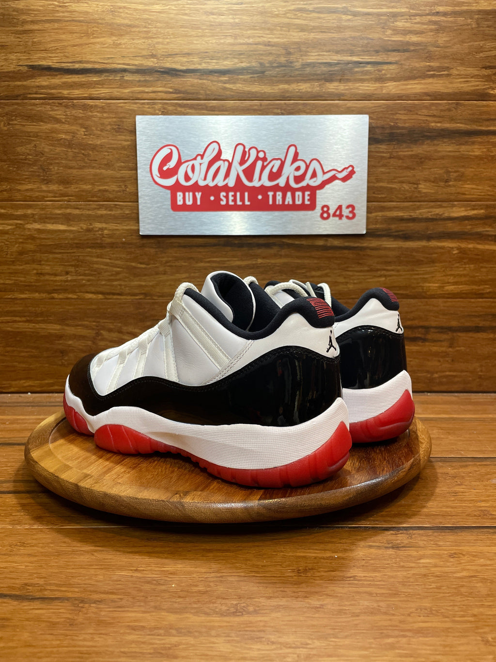 Jordan 11 Retro Low Concord Bred