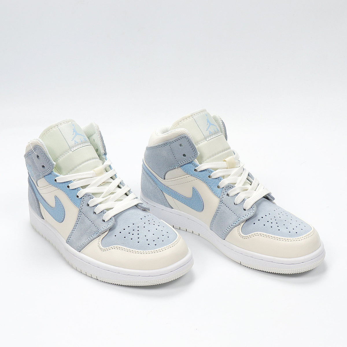 Jordan 1 Mid SE Paris Blue Sneakers DA4666-100