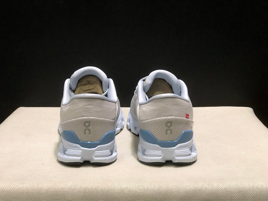 On Cloud X 4 Sneakers in Silver and Blue