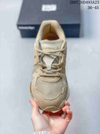 Onitsuka Tiger TIGRUN Retro Running Sneakers Beige 2607JHD493A23