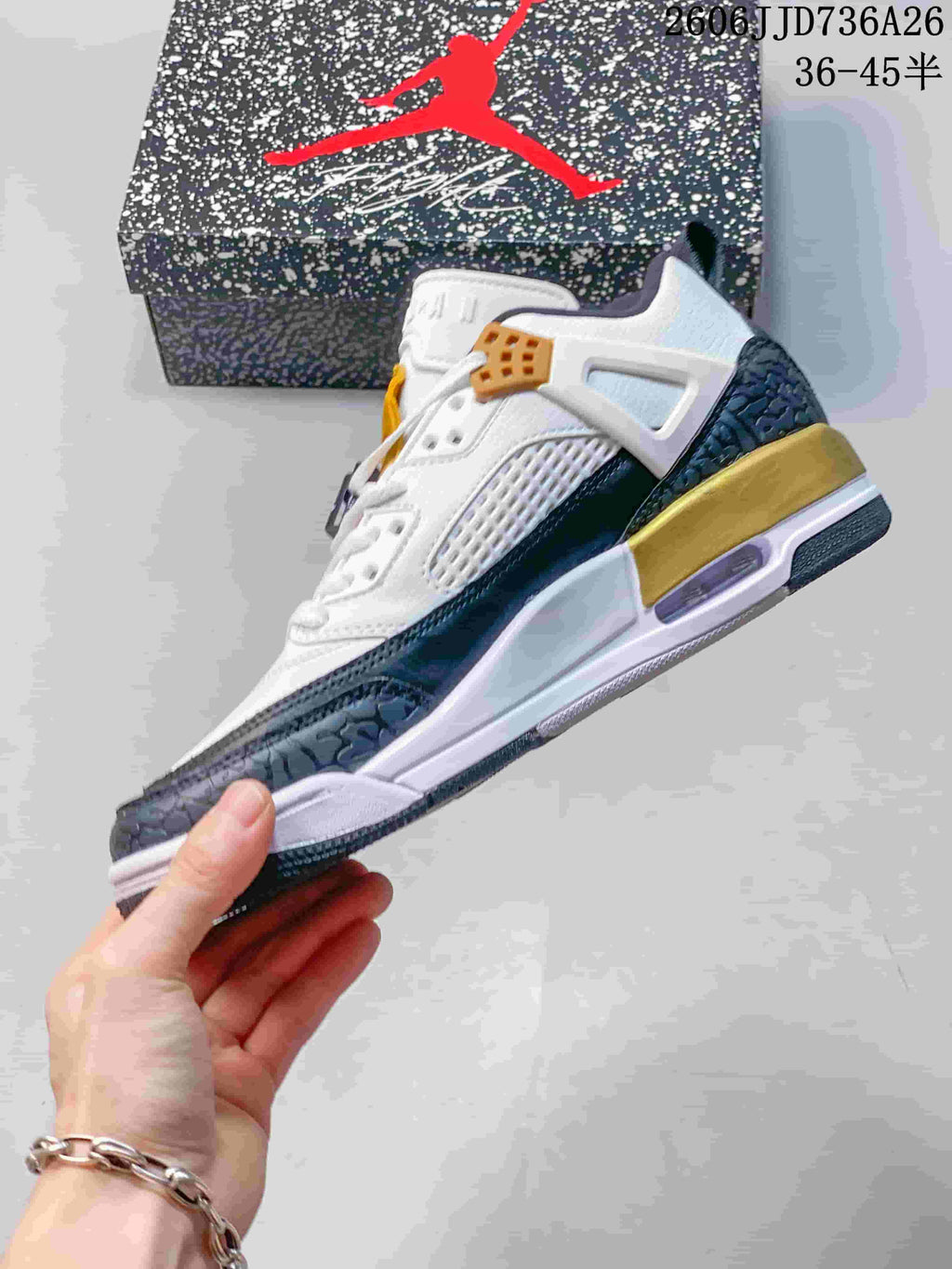 Jordan Spizike Low Sneakers White Navy Gold JJD736A26