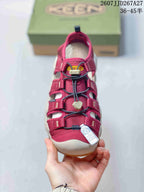 KEEN Outdoor Water Shoe Sandals Burgundy JJD267A27