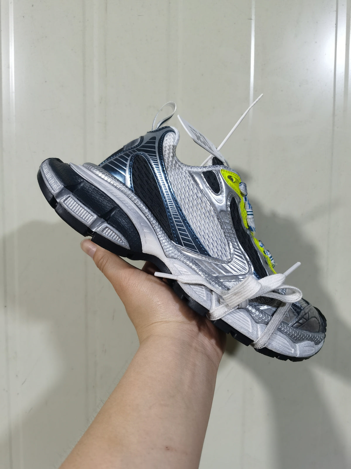 Nike 9047 Sneakers White Blue Yellow