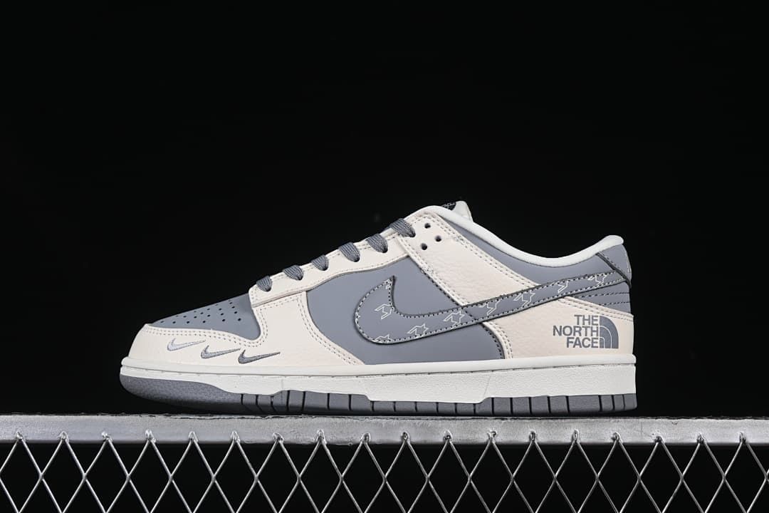 Nike SB Dunk Low The North Face Grey Sneakers KK1333-018