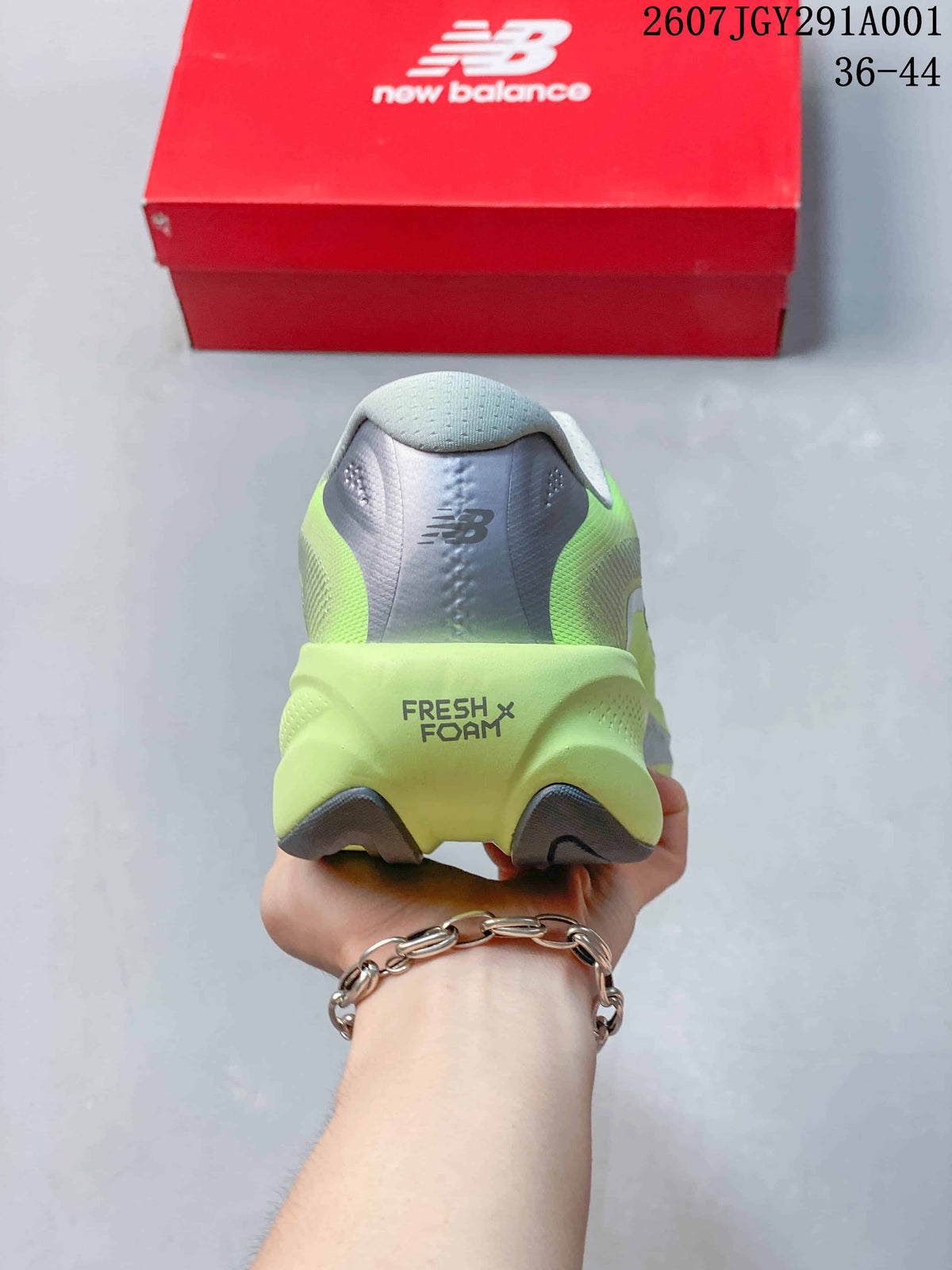 New Balance FuelCell SuperComp Trainer v3 Running Shoes Lime