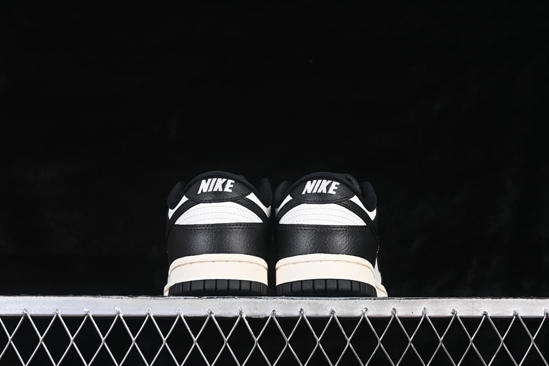 Nike Dunk Low SE Black and White Sneakers HQ7487-100