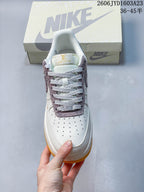 Nike Air Force 1 '07 Low Off-White Heart Sneakers