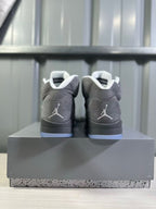 Air Jordan 5 Wolf Grey Sneakers DD0587-002