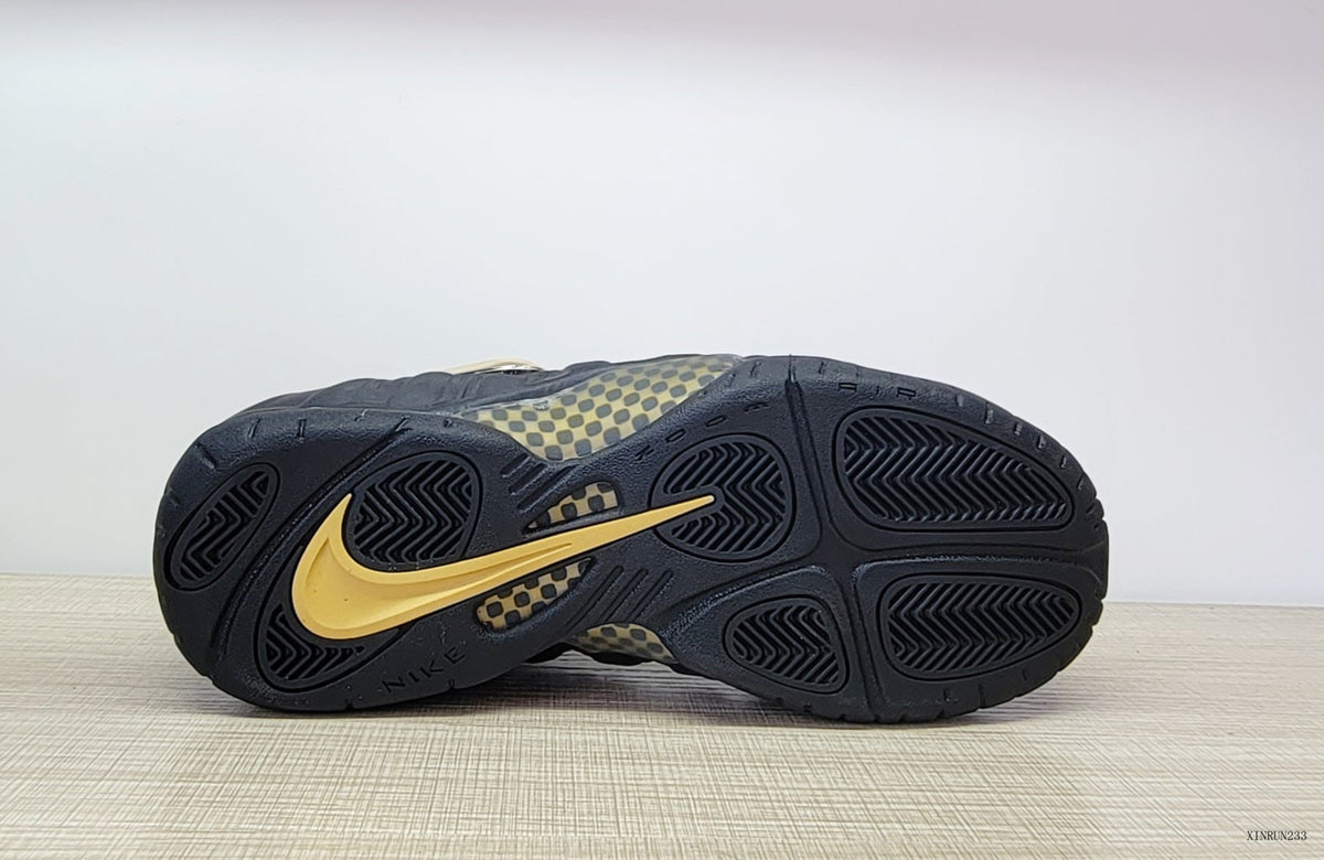 Nike Air Foamposite Pro Black Metallic Gold Sneakers