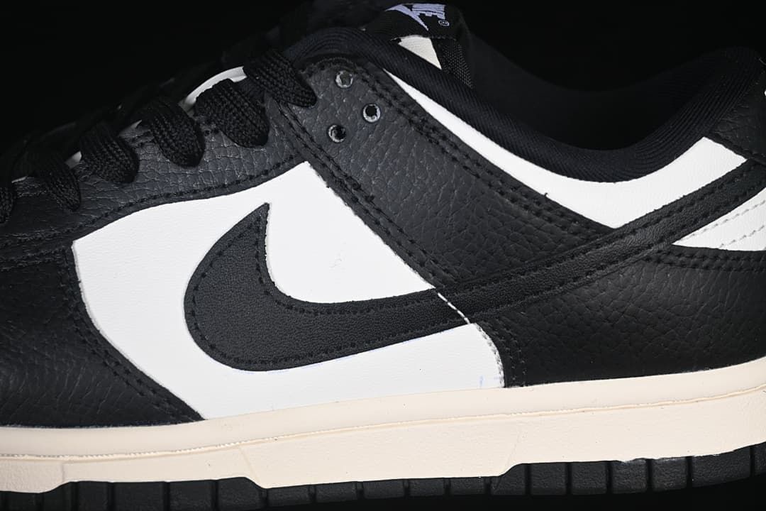 Nike Dunk Low SE Black and White Sneakers HQ7487-100