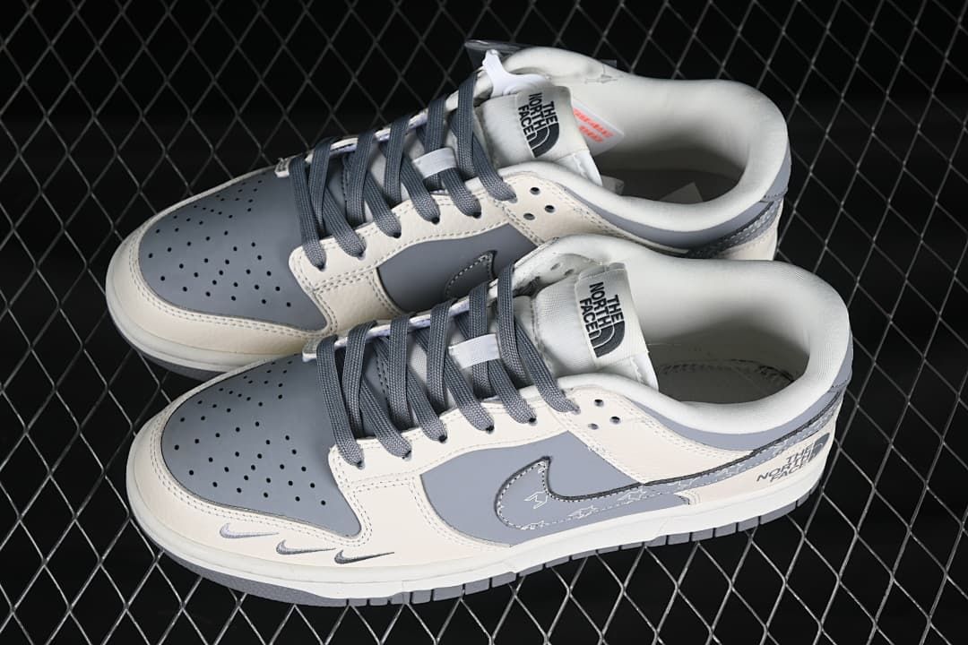 Nike SB Dunk Low The North Face Grey Sneakers KK1333-018