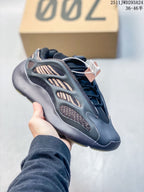 Adidas Yeezy 700 V3 Azael Sneakers Black/Tan