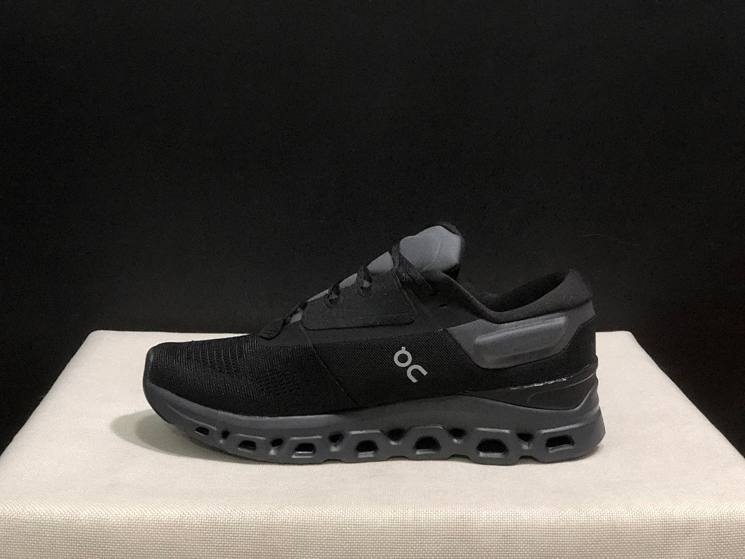 On Cloudstratus 3 Black Running Shoes