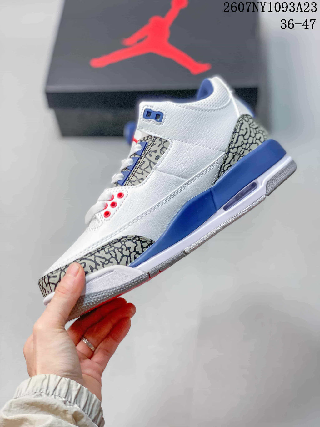 Jordan Air Jordan 3 Retro High-Top Sneakers White Blue Red