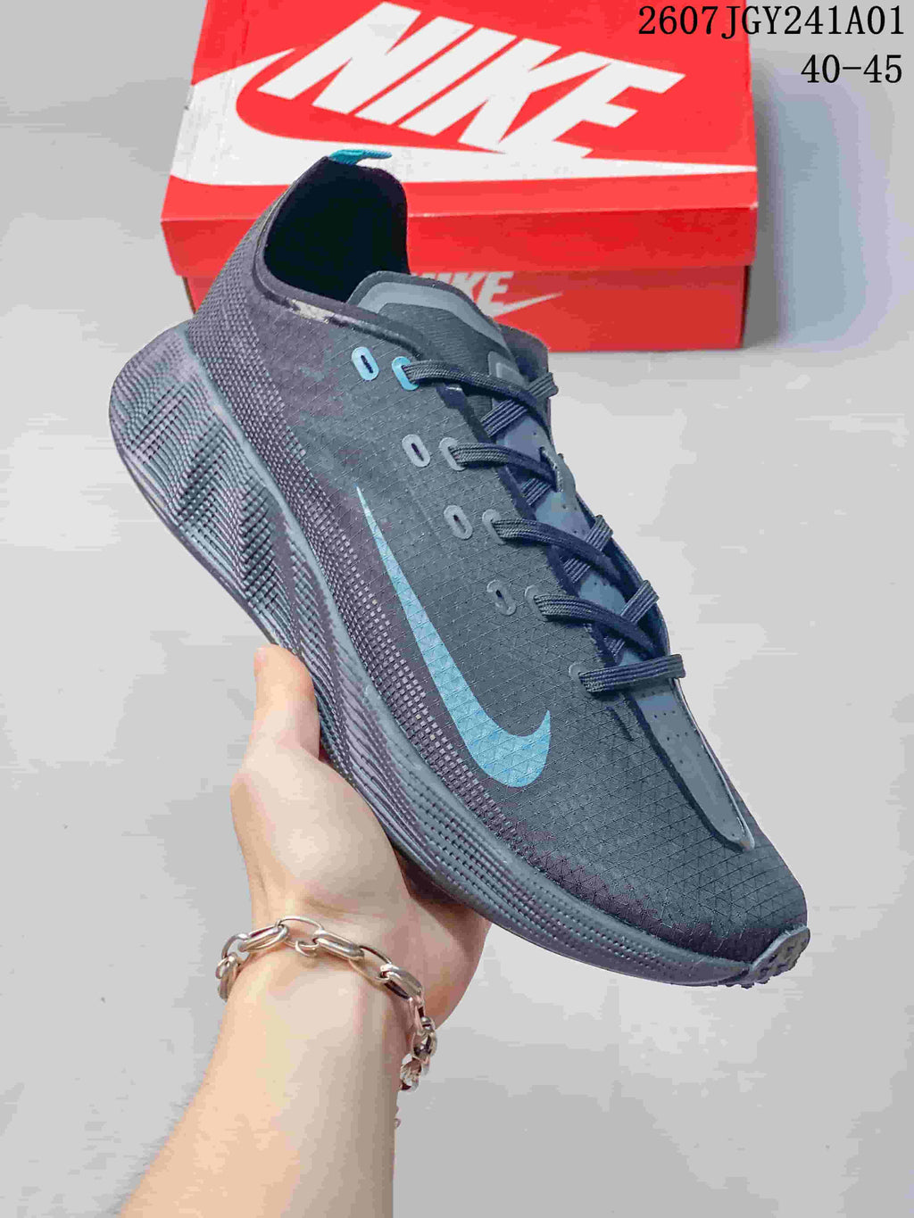 Nike AVA X Men's Low-Top Running Shoes, Charcoal Blue