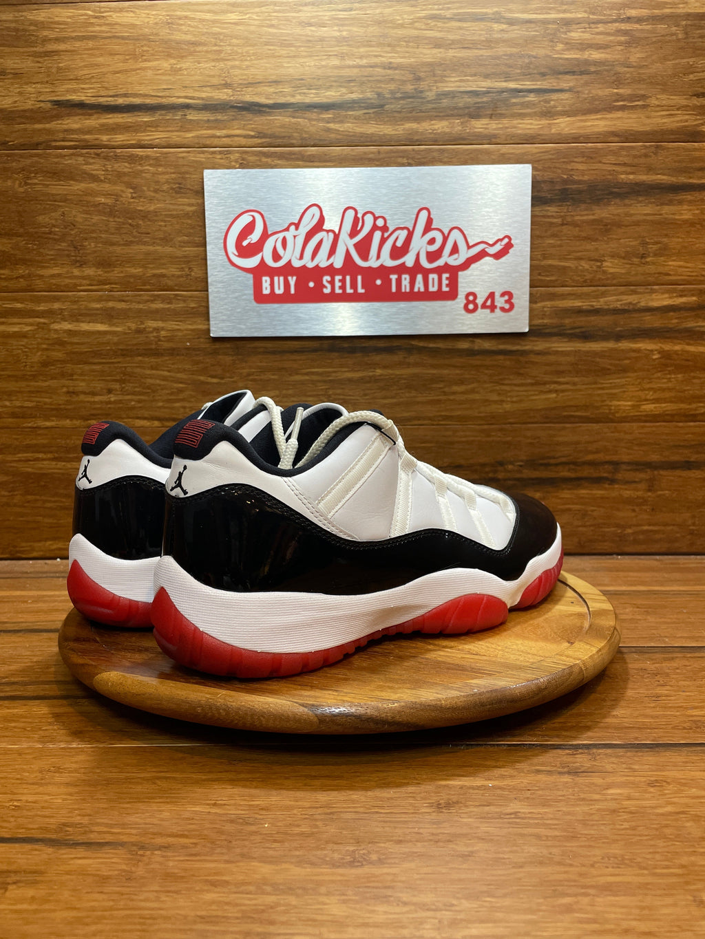 Jordan 11 Retro Low Concord Bred