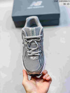 New Balance 740 Grey Silver Retro Running Sneakers U740NW2