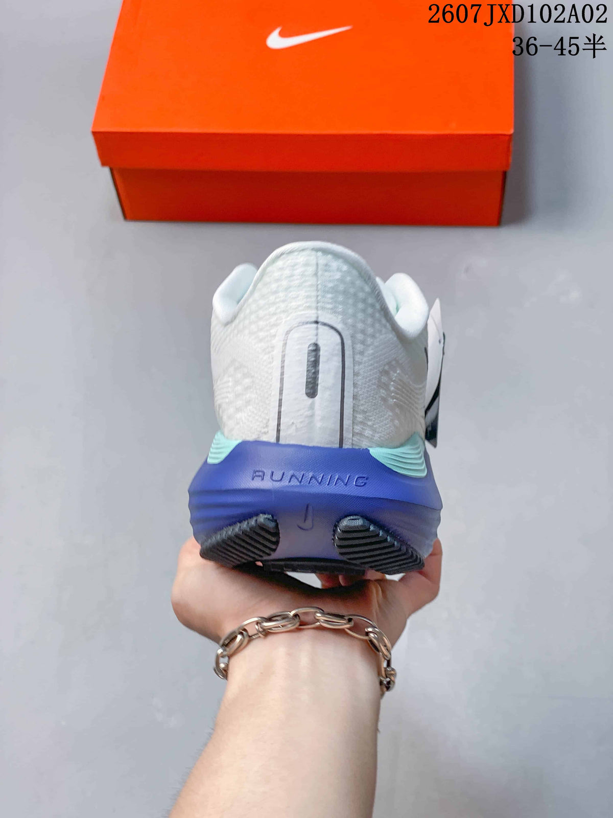 Nike Vomero Running Shoes White Blue