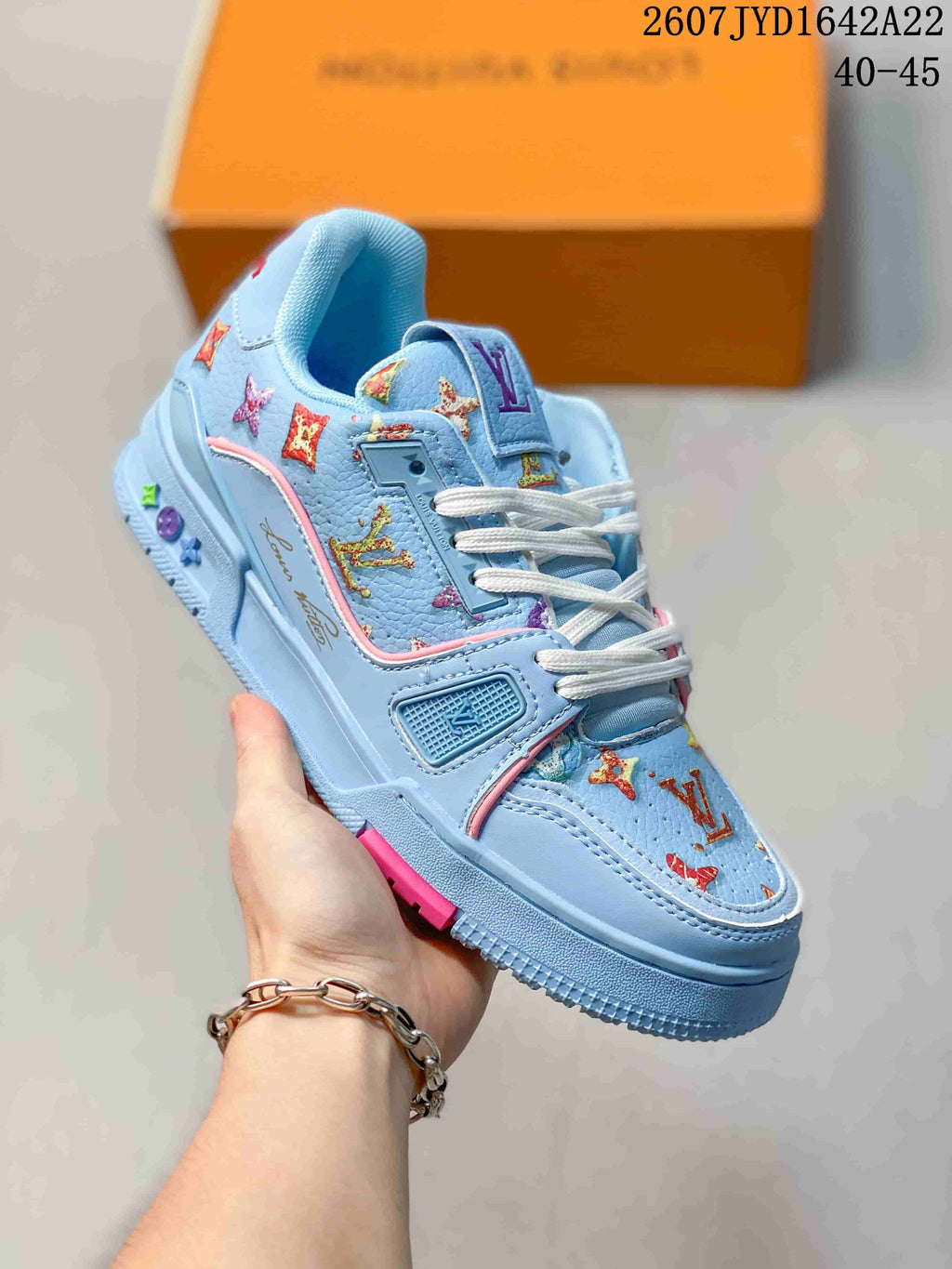 Louis Vuitton Trainer Low-Top Sneakers Light Blue