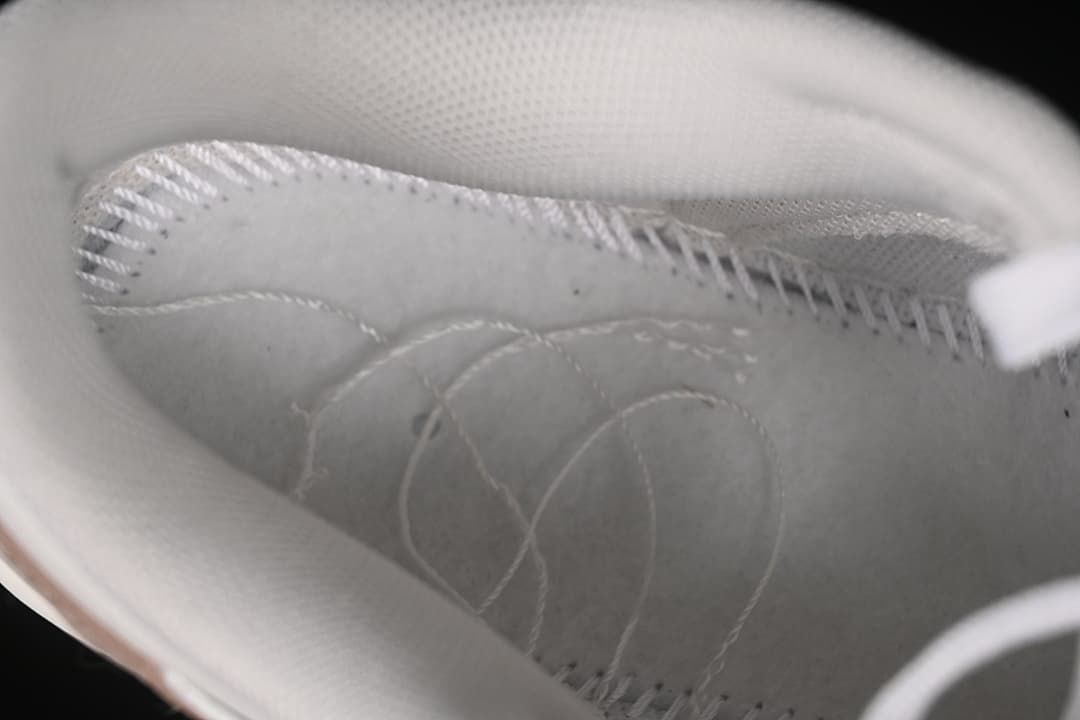 Nike SB Dunk Low Mocha White Sneakers