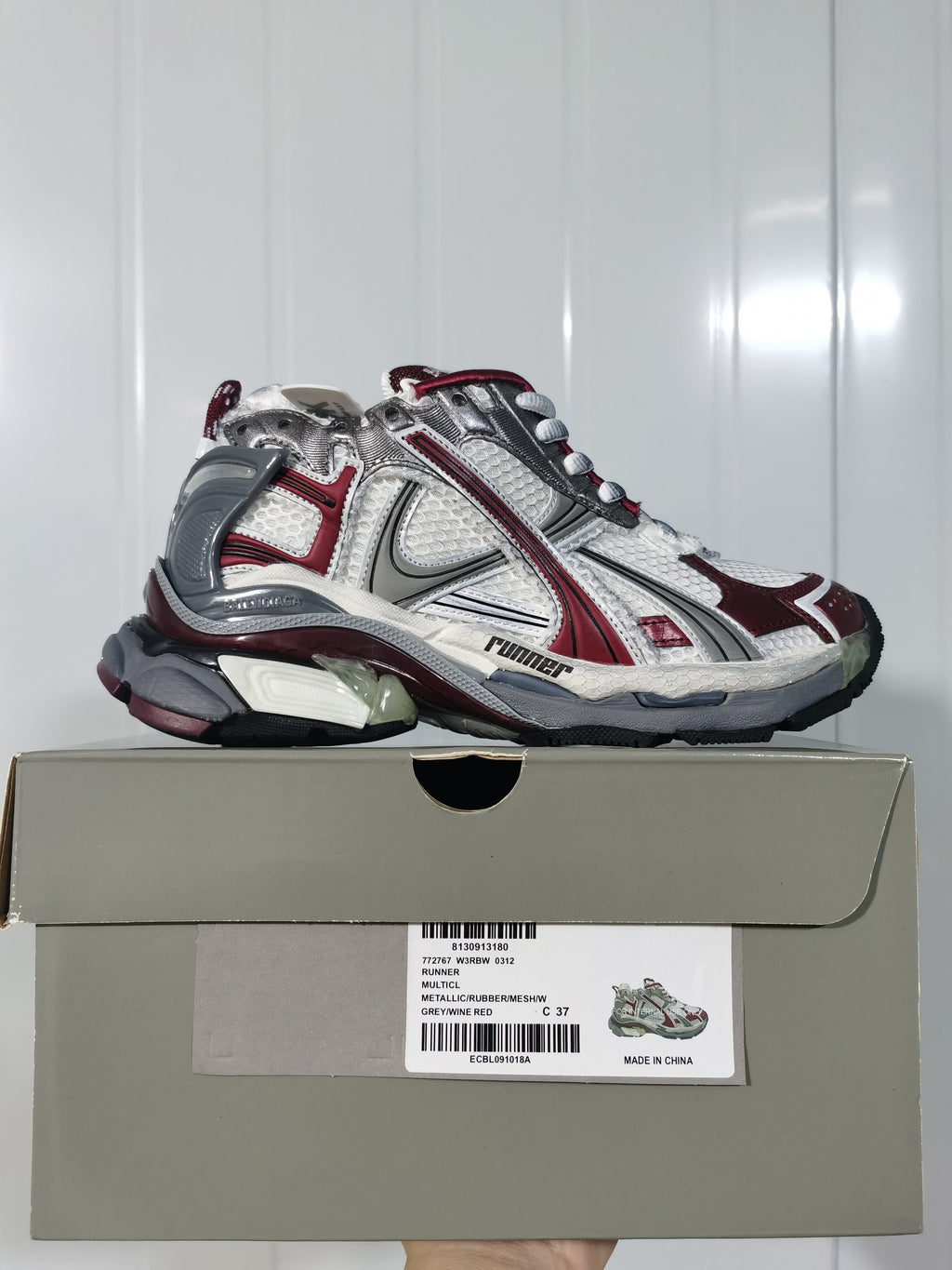 Puma Runner Sneakers Metallic White and Wine Red 727767