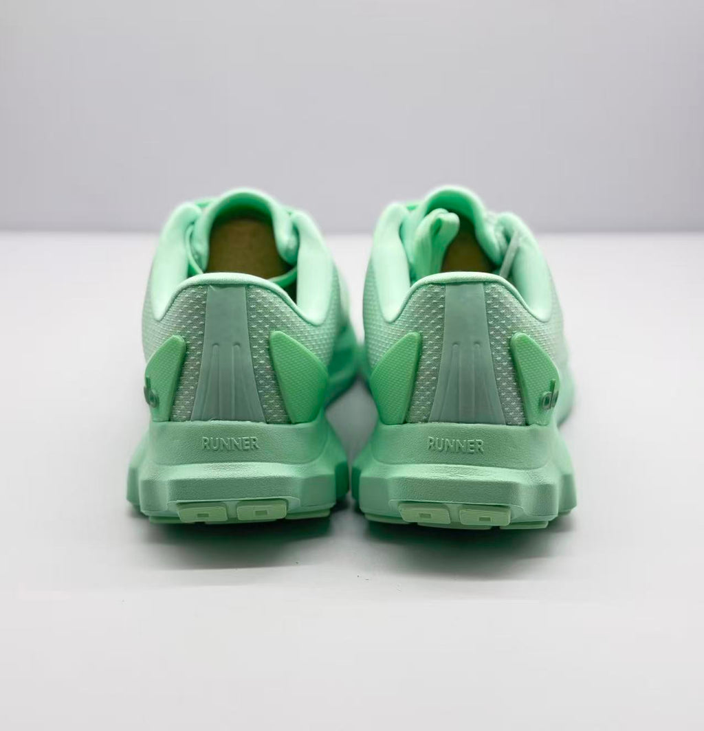 Alo Runner Sneakers Light Green