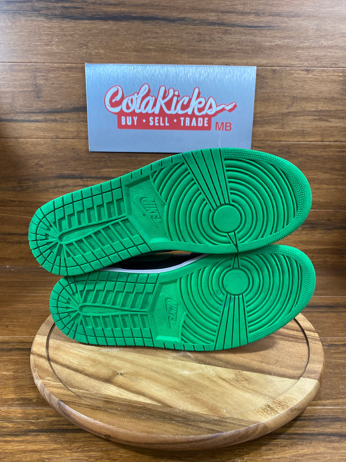Jordan 1 Low Lucky Green