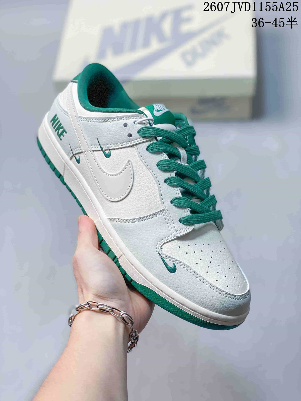 Nike SB Dunk Low Pro White Green Low-Top Sneakers
