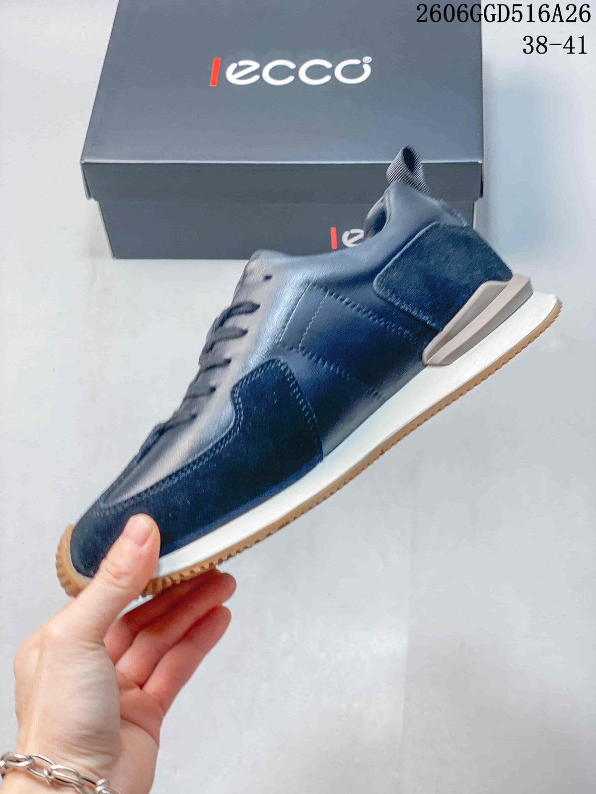 ECCO Men's Navy Lace-Up Outdoor Sneakers