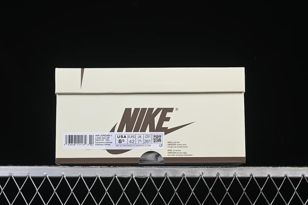 Travis Scott x Air Jordan 1 Low OG Black White Sneaker DM7866-201