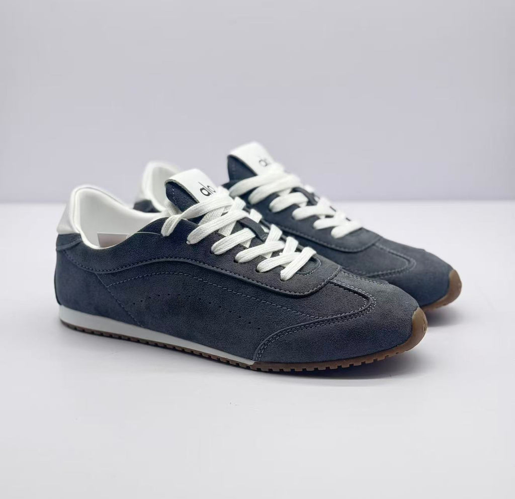Alo Carbon Gray Low-Top Sneakers
