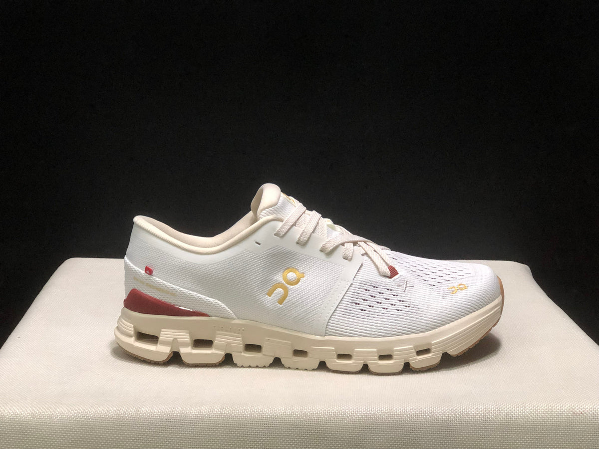 On Cloud X4 Low-Top Running Shoes White