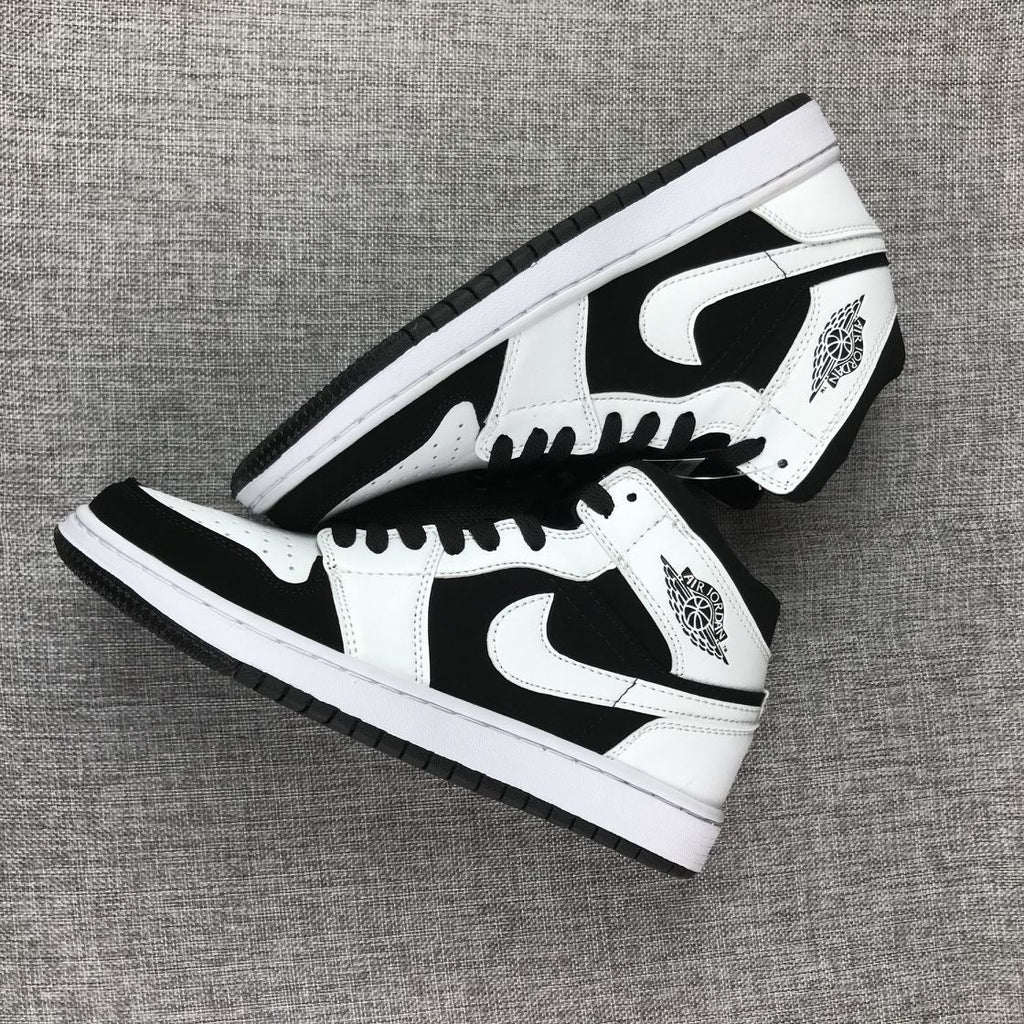Jordan Air Jordan 1 Mid Black White Sneakers 554724-113