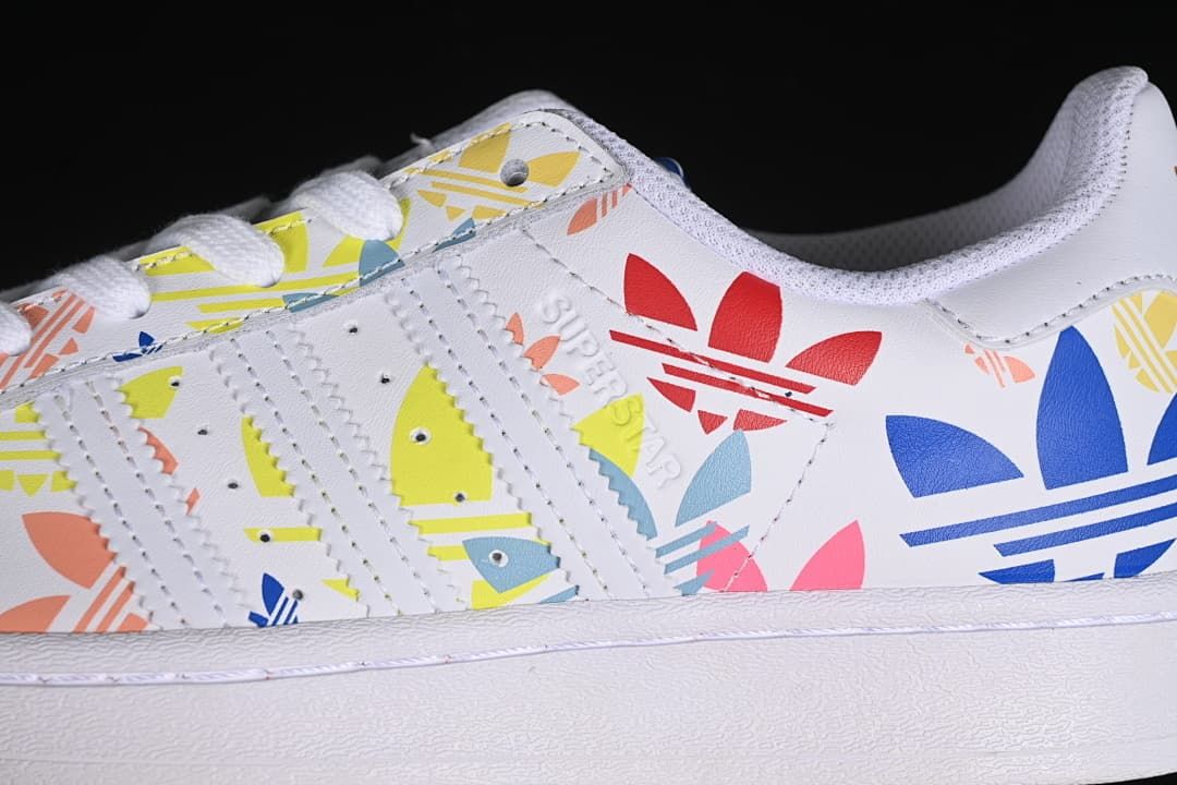 adidas Superstar H00183 Multicolor Shell-Toe Sneakers