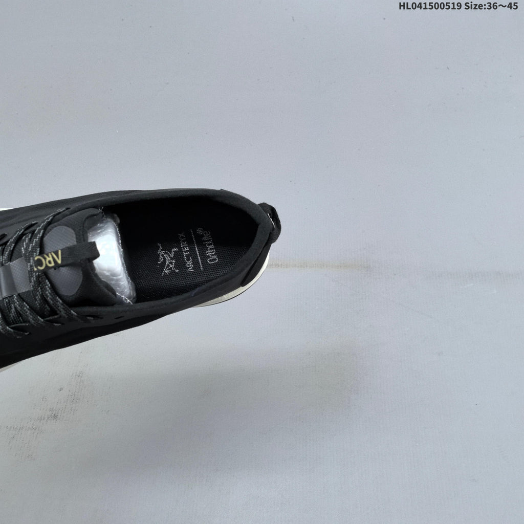 Arc'teryx Konseal LT W Black Low-Top Shoe