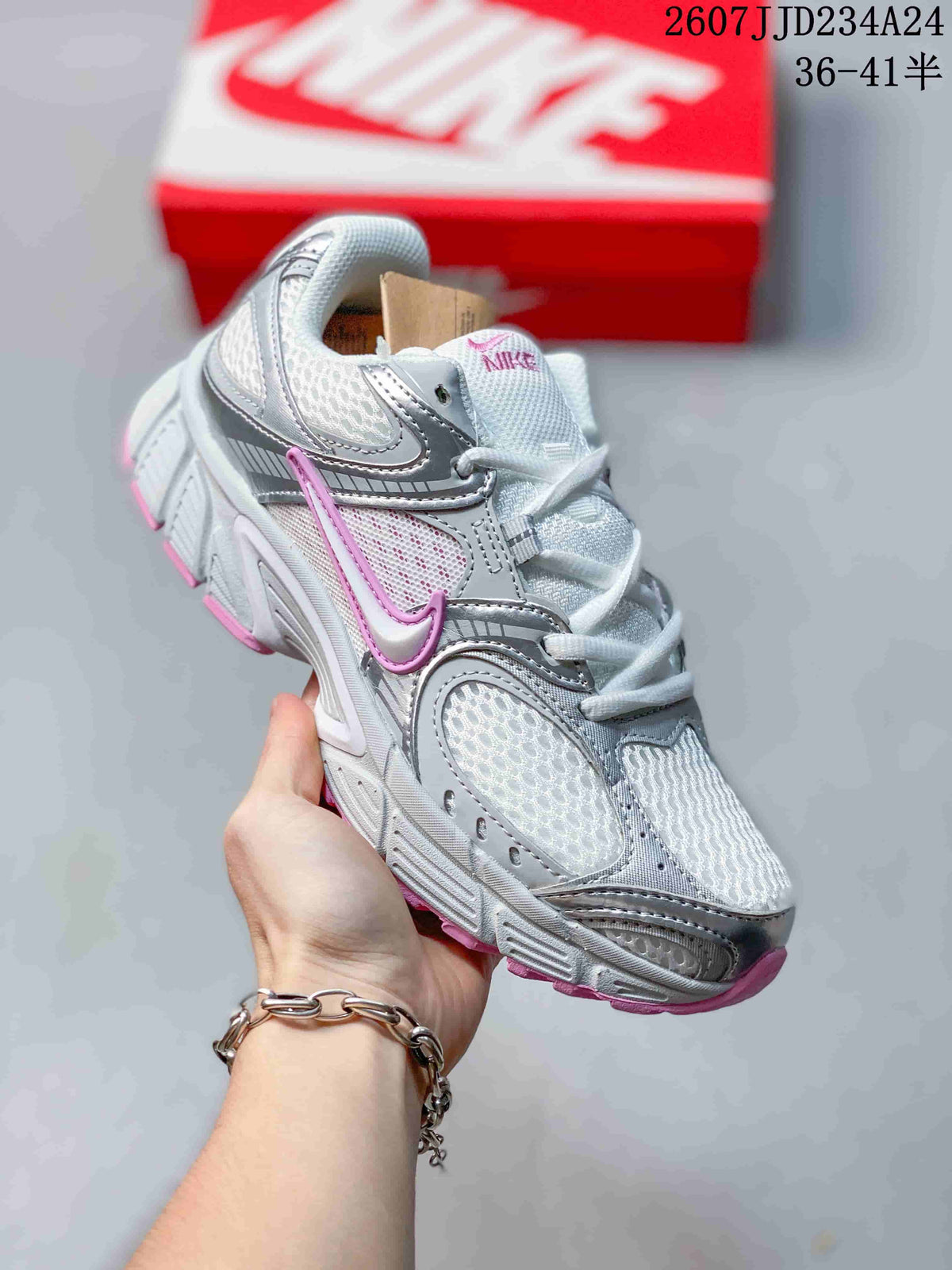 Nike V5 RNR Running Sneakers White Silver Pink 712140RRY