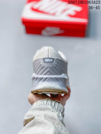Nike Air Max Viva Sneakers White and Pink