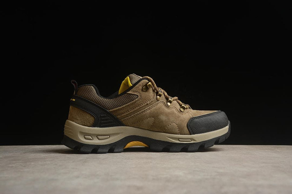 The North Face Cedar Mesa 816B Hiking Shoes, Sand