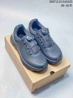 Descente SHIELD Mantrix Low-Top Running Sneakers Black