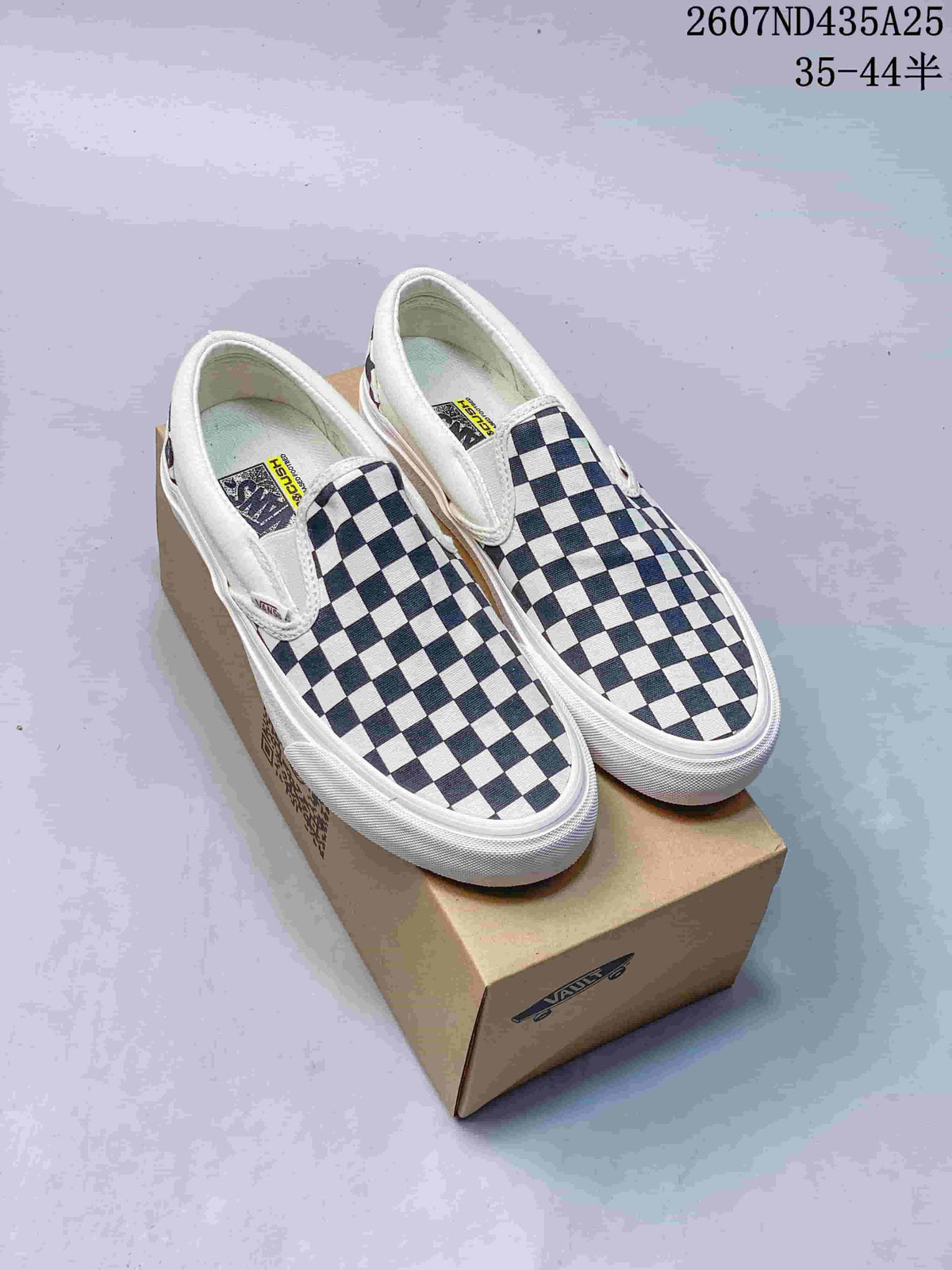 Vans Checkerboard Slip-On Sneakers Navy White 79205OPR