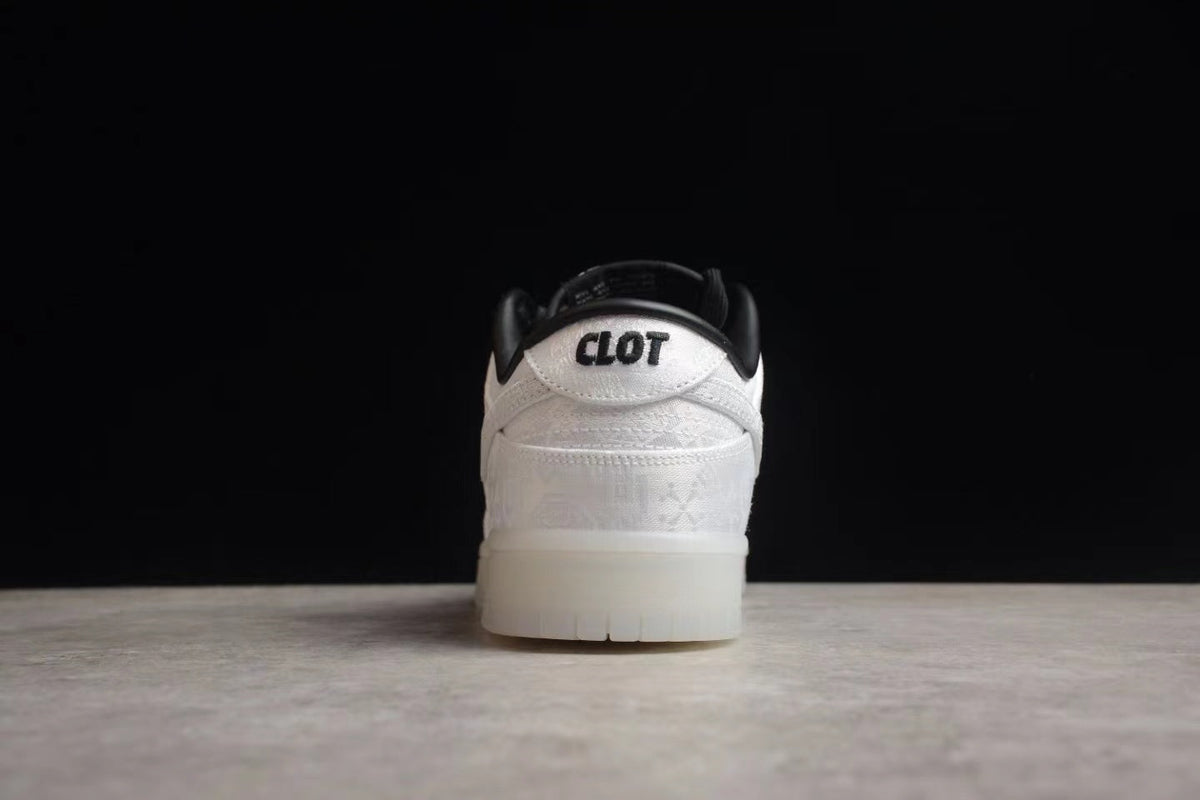 Nike SB Low-Top Sneakers White Black FN0315-110