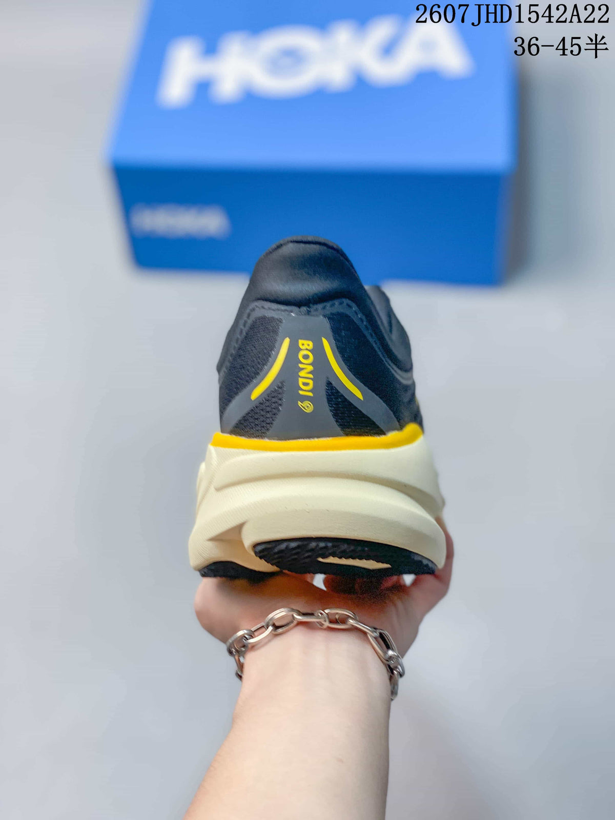 HOKA Bondi 9 Running Sneakers Carbon Black