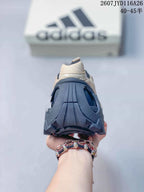 adidas OZWEEGO Wonder Runner Sneakers Beige Navy