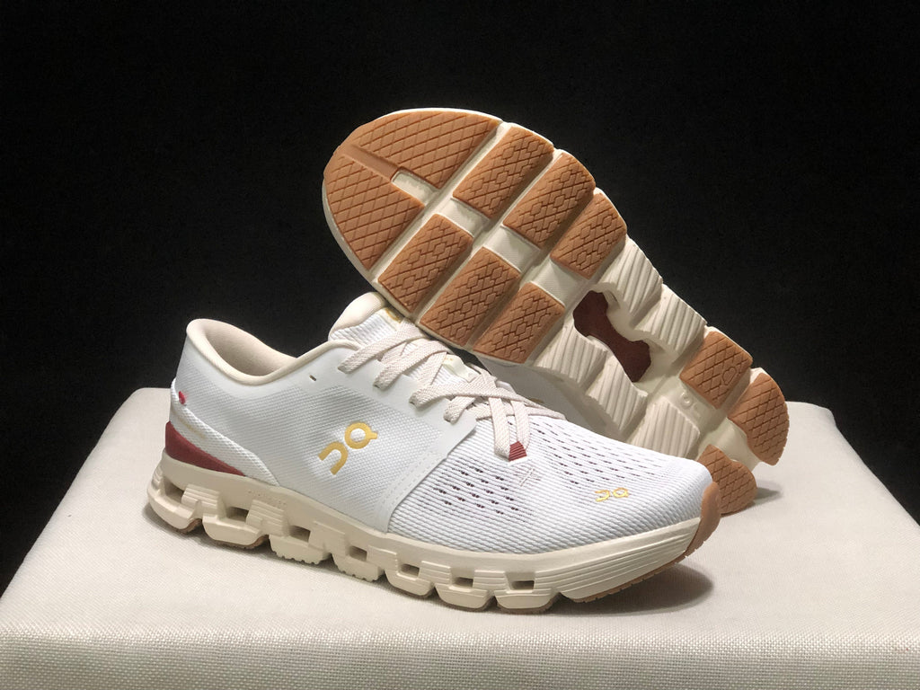 On Cloud X4 Low-Top Running Shoes White