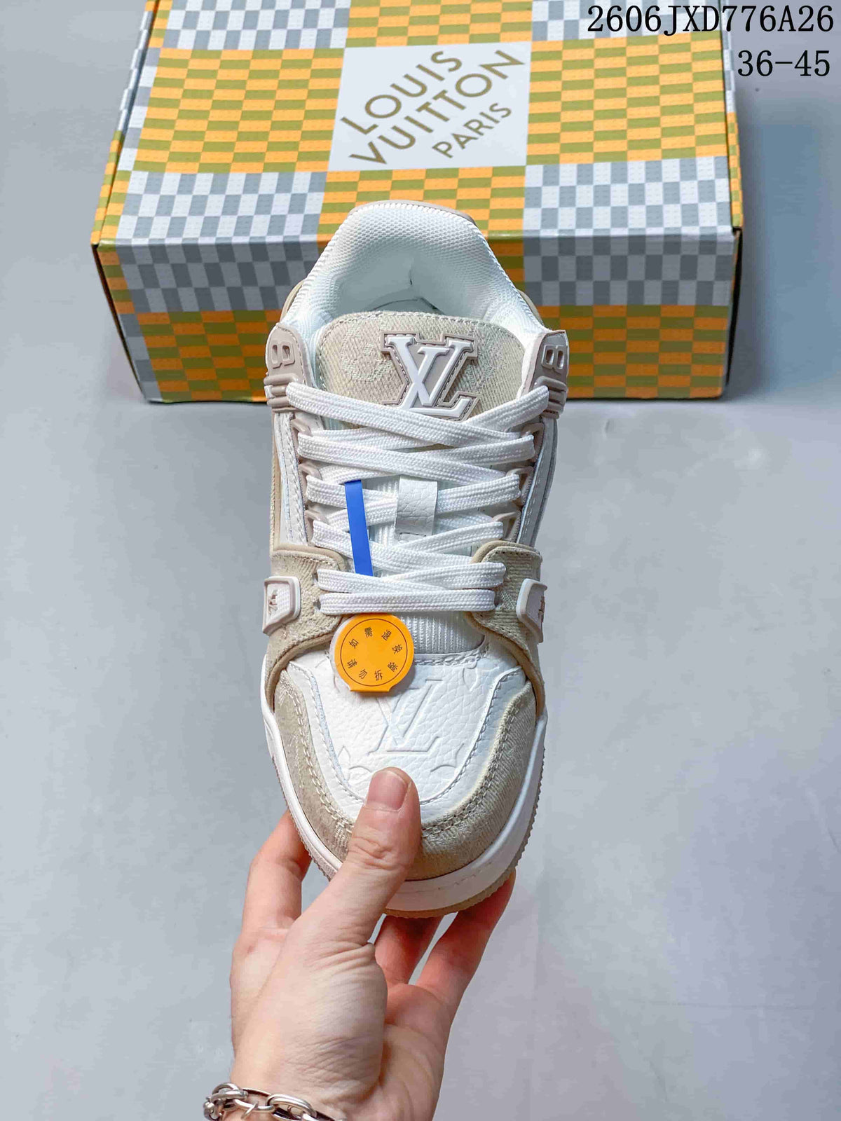 Louis Vuitton Trainer Low-Top Sneakers in White and Beige