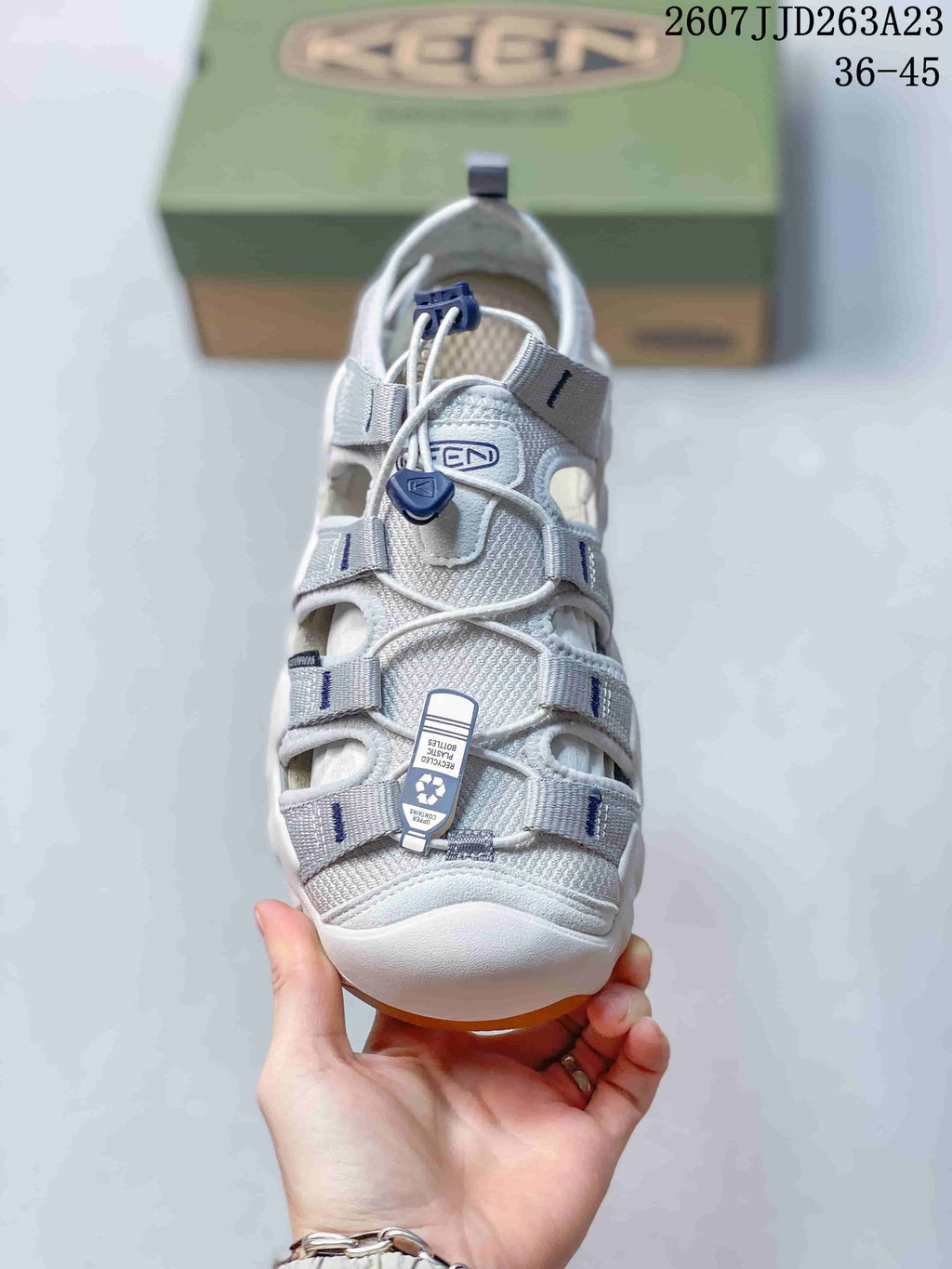 KEEN Water Shoe Sandals White and Gray 2607JJD263A23