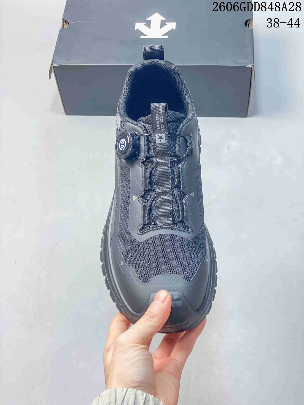 DESCENTE Outdoor Running Shoes with Dial Closure, Charcoal
