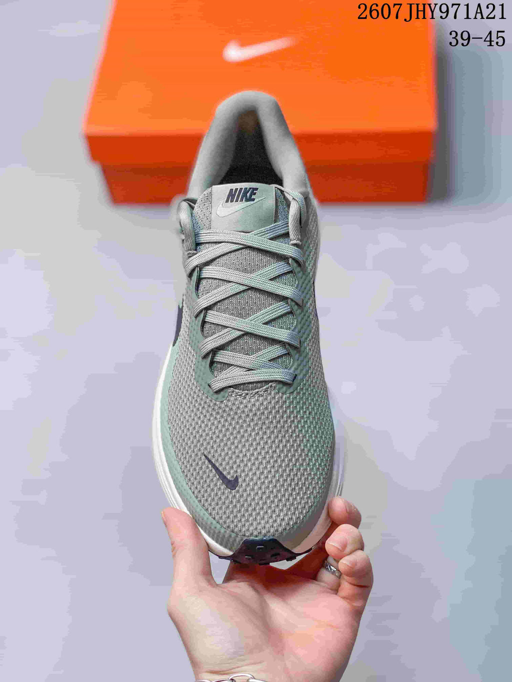 Nike Vomero 18 Running Sneakers Gray Green Navy 2607JHY971A21