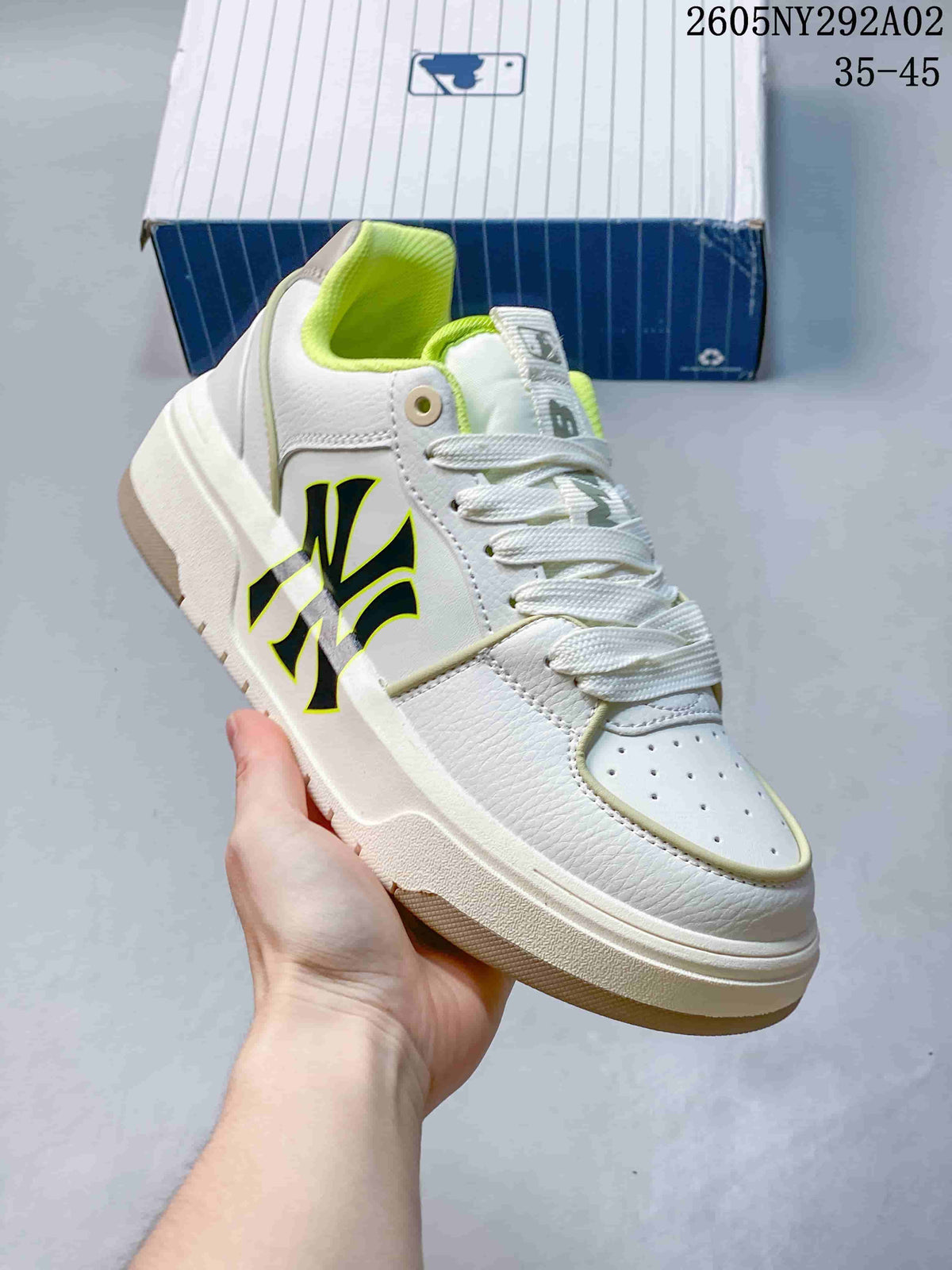 MLB Chunky Liner Low-Top Sneakers White Neon Green