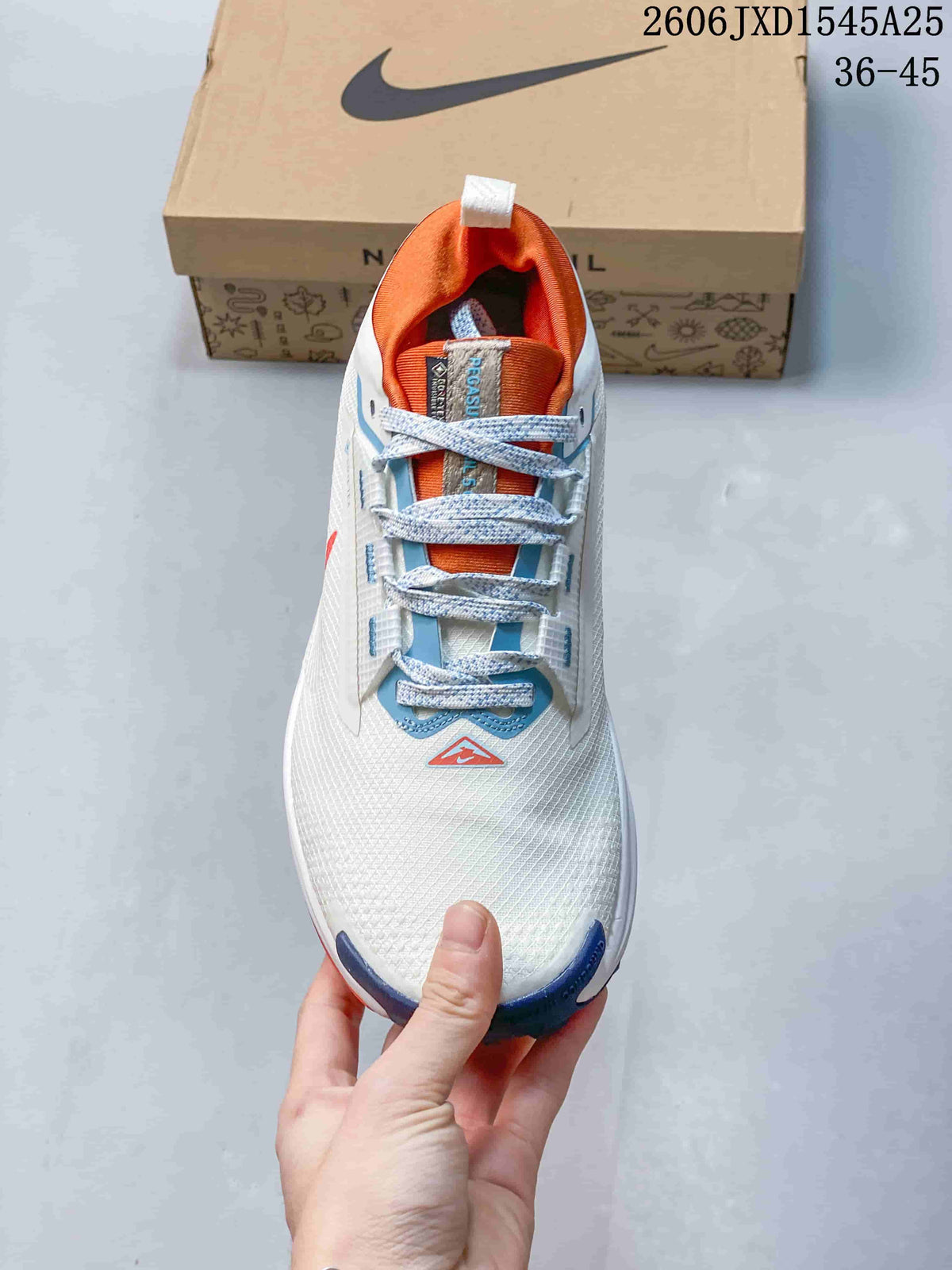 Nike Pegasus Trail 5 GTX Trail Running Shoes White Orange Blue